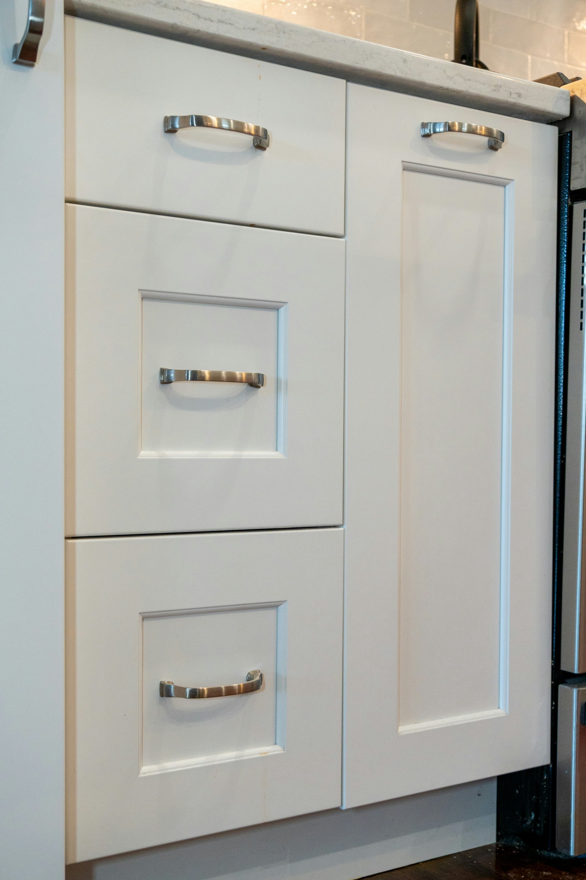 New shaker cabinet doors and drawer fronts with brushed pulls